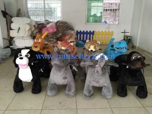 الصين Hansel Best selling Guangzhou Mechanical Animal Ride Plush Toys On Wheels Stuffed Animal Rides المزود