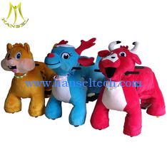 الصين Hansel  weight capacity 150kgs large animal plush ride toy on wheels in mall المزود