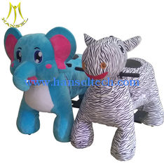 الصين Hansel amusement indoor plush walking animals electric scooter for sale المزود