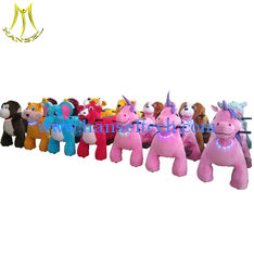 الصين Hansel supper market equipment electric plush motorized stuffed animals for mall المزود