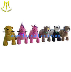 الصين Hansel  coin operated plush outdoor ride walking animals for shopping mall المزود