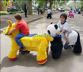 الصين Hansel amusement park outdoor baby ride on plush animals for sale المزود