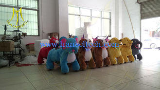 الصين Hansel outdoor playground plush walking electric stuffed animals adults can ride المزود