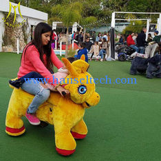 الصين Hansel  hot selling battery operated plush unicorn electric scooter ride on toy unicorn المزود