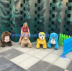 الصين Hansel Guangzhou toy fireproof plush walking electric ride on animals المزود