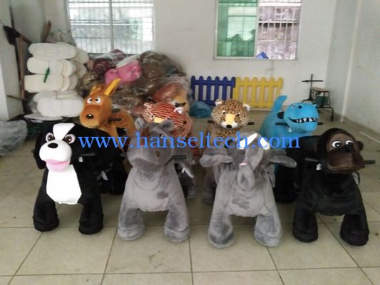 Hansel Best selling Guangzhou Mechanical Animal Ride Plush Toys On Wheels Stuffed Animal Rides المزود