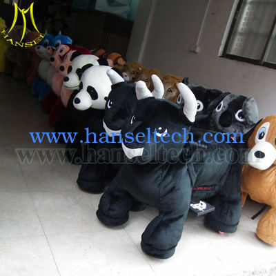 Hansel Best selling Guangzhou Mechanical Animal Ride Plush Toys On Wheels Stuffed Animal Rides المزود