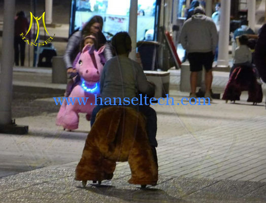 Hansel children stuffed walking battery operated ride on electric animal المزود