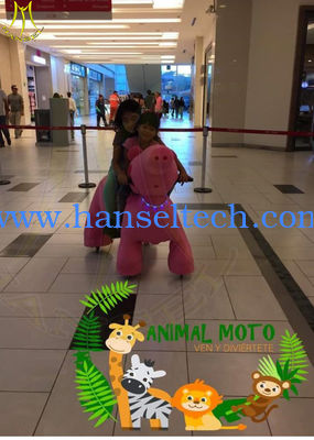 Hansel 2018 hot battery powered ride on  walking animal toys for kids المزود