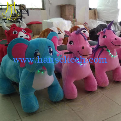 Hansel hot selling entertainment walking electric plush stuffed animals ride المزود