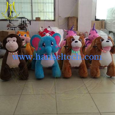 Hansel amusement children ride on plush battery operated walking animals المزود