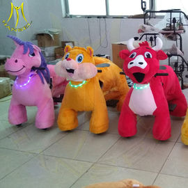 Hansel amusement walking plush animal horse electric plush scooter المزود